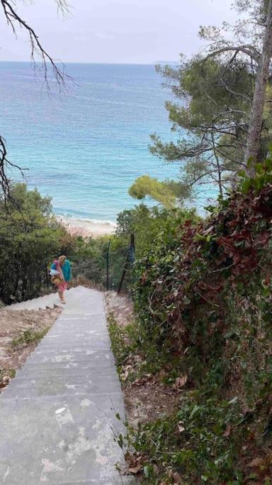Loft Apartment At Villa Leonie Ιέρ Εξωτερικό φωτογραφία
