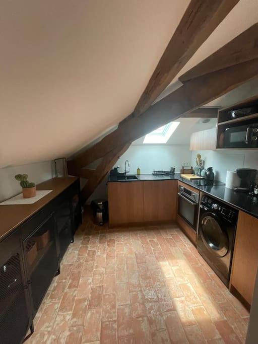 Loft Apartment At Villa Leonie Ιέρ Εξωτερικό φωτογραφία